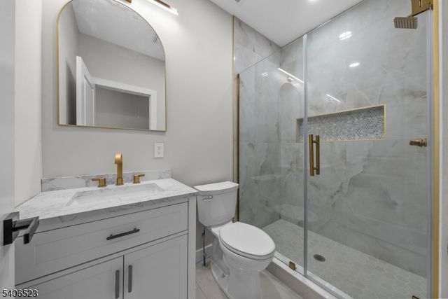 404 Washington St, Perth Amboy City, NJ 08861