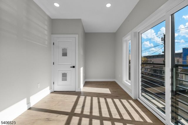 404 Washington St, Perth Amboy City, NJ 08861