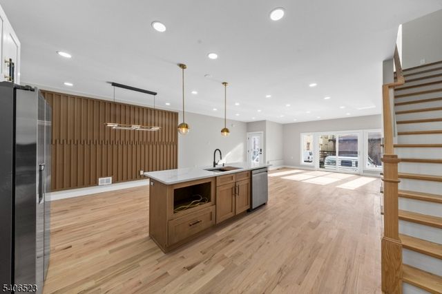 404 Washington St, Perth Amboy City, NJ 08861