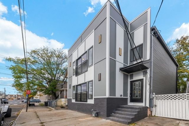 404 Washington St, Perth Amboy City, NJ 08861