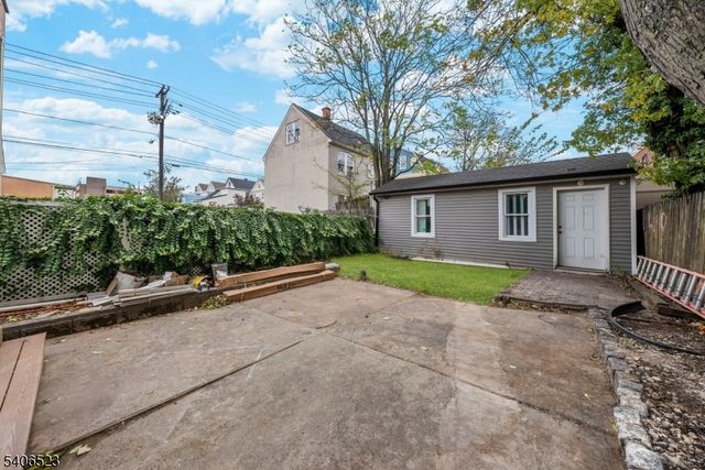 404 Washington St, Perth Amboy City, NJ 08861