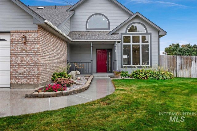 2298 Hillcrest Dr, Twin Falls, ID 83301