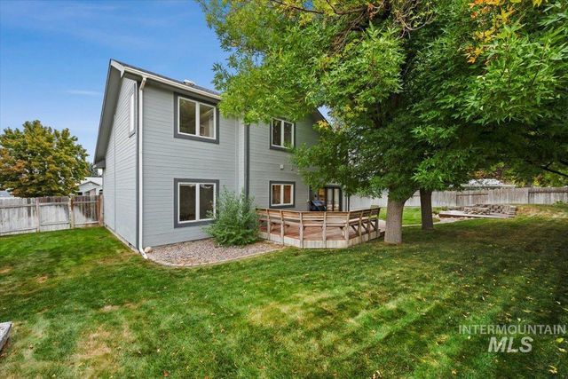 2298 Hillcrest Dr, Twin Falls, ID 83301