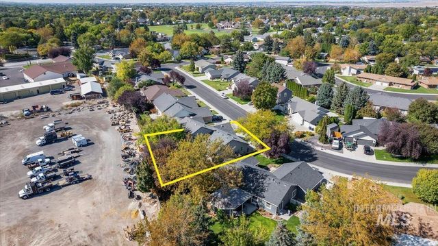 2298 Hillcrest Dr, Twin Falls, ID 83301