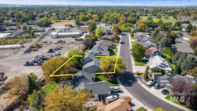2298 Hillcrest Dr, Twin Falls, ID 83301