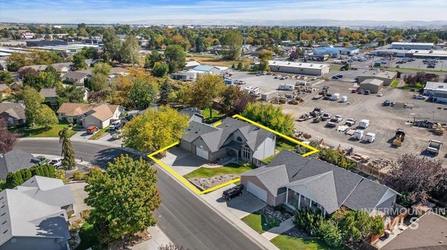 2298 Hillcrest Dr, Twin Falls, ID 83301