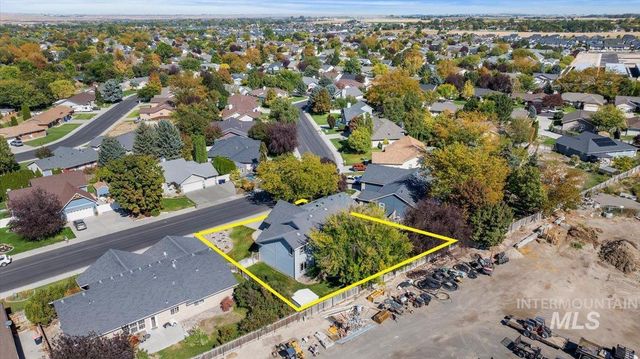 2298 Hillcrest Dr, Twin Falls, ID 83301