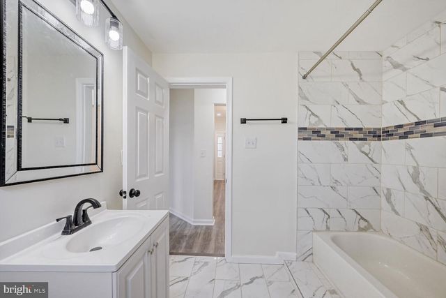 207 S ROCK GLEN RD, Baltimore, MD 21229