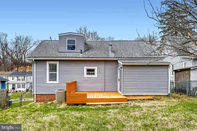 207 S ROCK GLEN RD, Baltimore, MD 21229