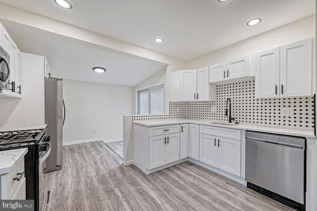 207 S ROCK GLEN RD, Baltimore, MD 21229