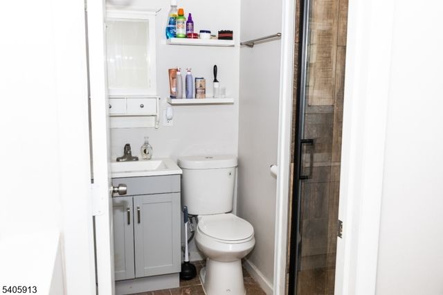 654 Succasunna Rd, Mount Arlington Boro, NJ 07850