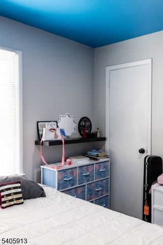 654 Succasunna Rd, Mount Arlington Boro, NJ 07850