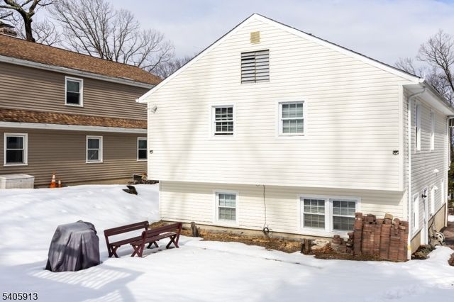 654 Succasunna Rd, Mount Arlington Boro, NJ 07850