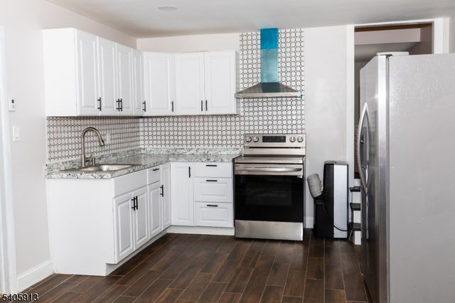 654 Succasunna Rd, Mount Arlington Boro, NJ 07850