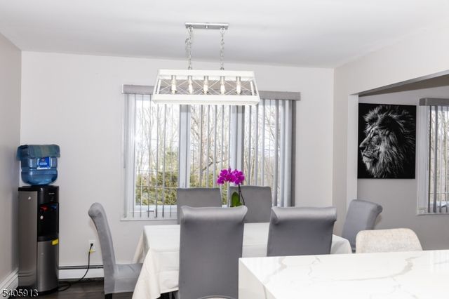 654 Succasunna Rd, Mount Arlington Boro, NJ 07850