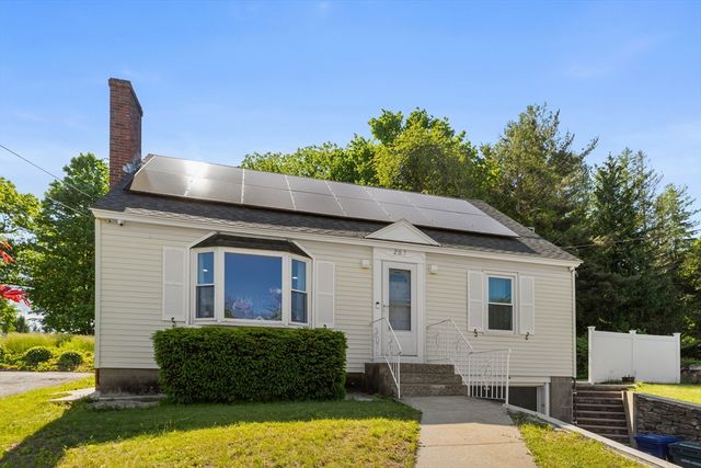 207 Washington St, Leominster, MA 01453