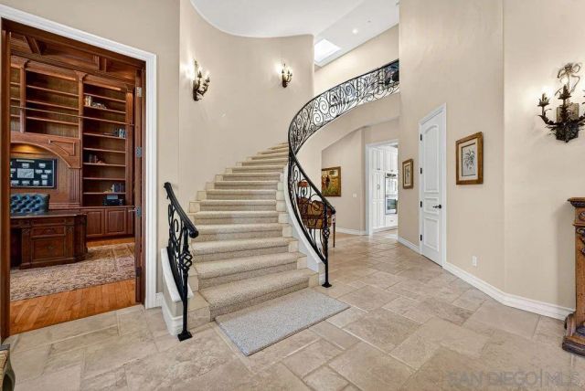 6253 Clubhouse Drive, Rancho Santa Fe, CA 92067