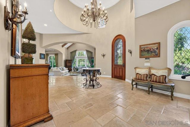 6253 Clubhouse Drive, Rancho Santa Fe, CA 92067