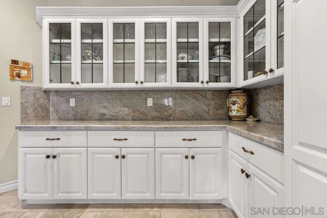 6253 Clubhouse Drive, Rancho Santa Fe, CA 92067