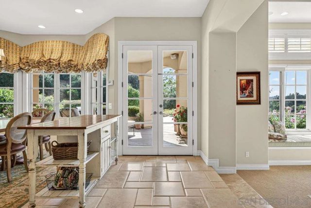 6253 Clubhouse Drive, Rancho Santa Fe, CA 92067