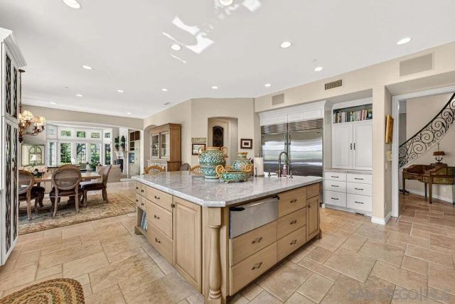 6253 Clubhouse Drive, Rancho Santa Fe, CA 92067