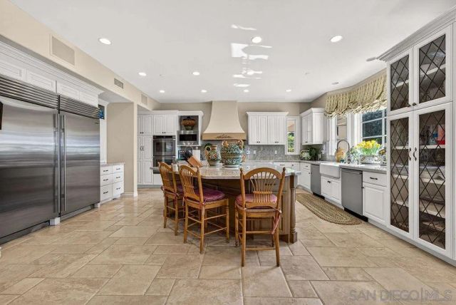 6253 Clubhouse Drive, Rancho Santa Fe, CA 92067