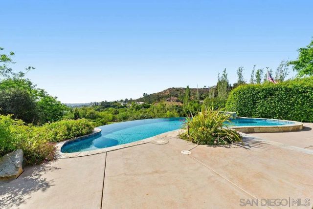 6253 Clubhouse Drive, Rancho Santa Fe, CA 92067