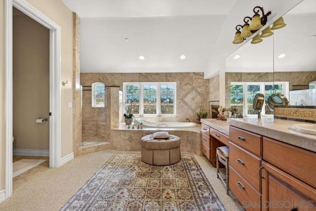 6253 Clubhouse Drive, Rancho Santa Fe, CA 92067