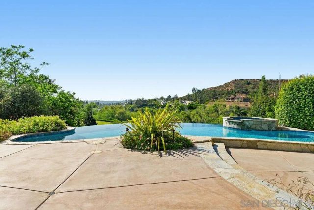 6253 Clubhouse Drive, Rancho Santa Fe, CA 92067