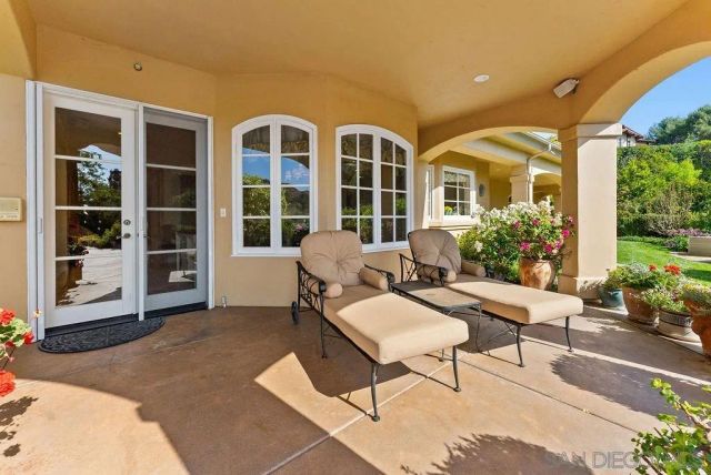 6253 Clubhouse Drive, Rancho Santa Fe, CA 92067