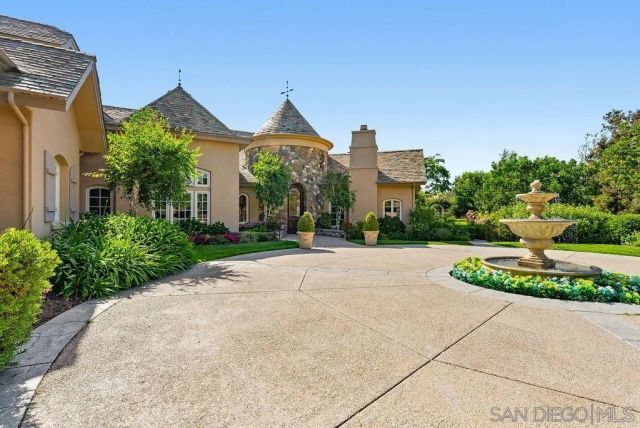 6253 Clubhouse Drive, Rancho Santa Fe, CA 92067