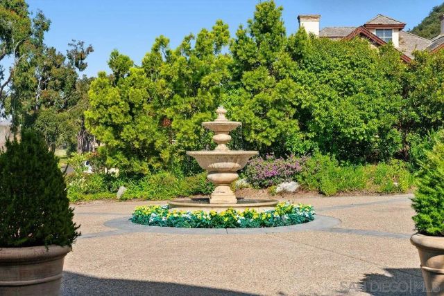 6253 Clubhouse Drive, Rancho Santa Fe, CA 92067