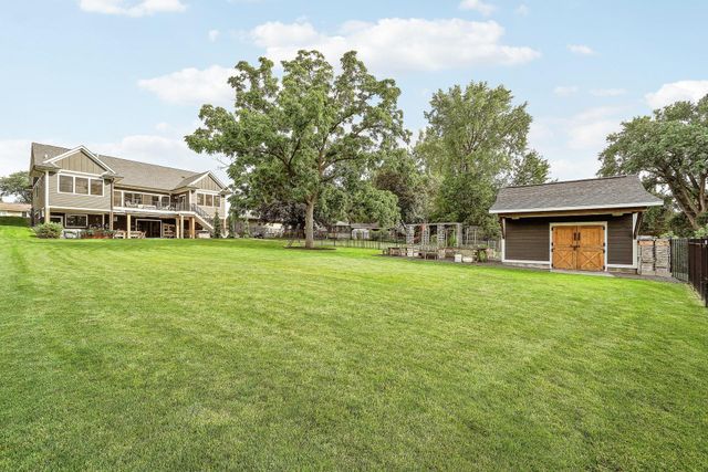 8524 Haeg Drive, Bloomington, MN 55431