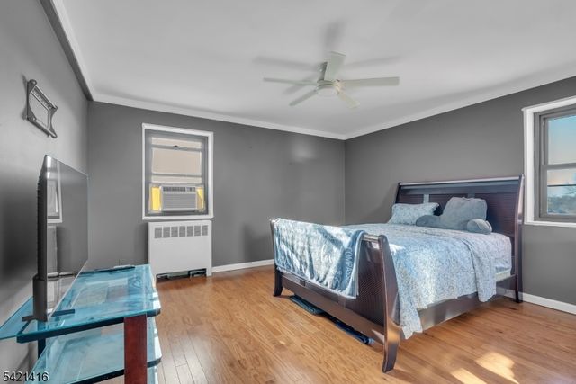 208 Anderson St, Hackensack City, NJ 07601