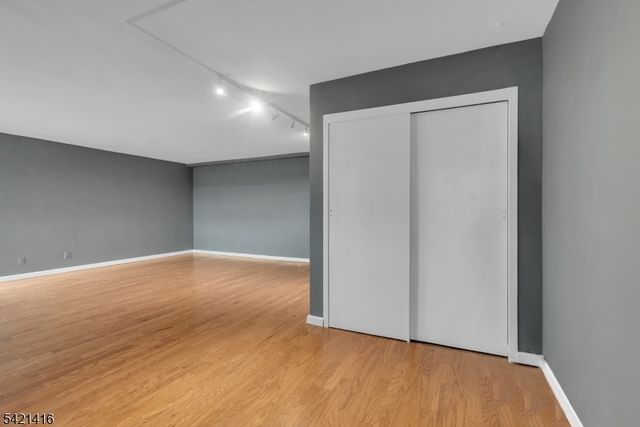 208 Anderson St, Hackensack City, NJ 07601