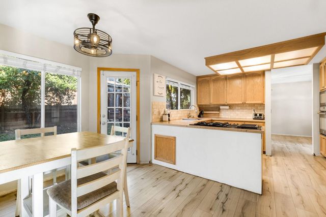 164 Rebecca Way, Folsom, CA 95630