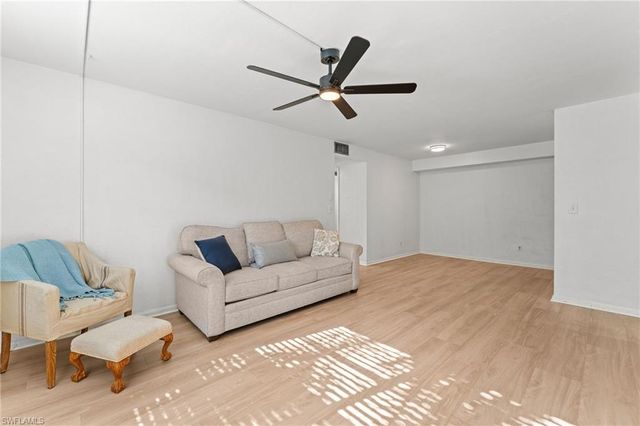 6142 Whiskey Creek DR 611, Fort Myers, FL 33919