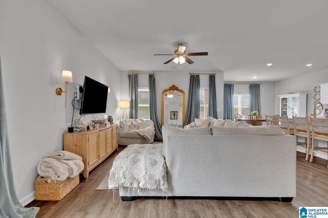 8653 MOHRING PLACE, Leeds, AL 35094