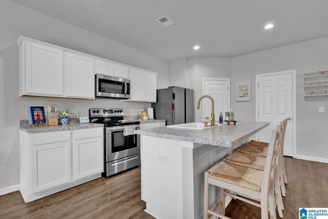 8653 MOHRING PLACE, Leeds, AL 35094