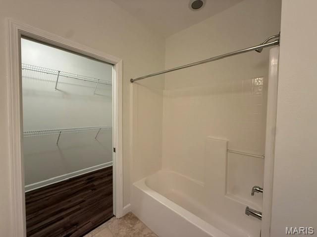 2632 McKnight Crossing Court, Rock Hill, MO 63124