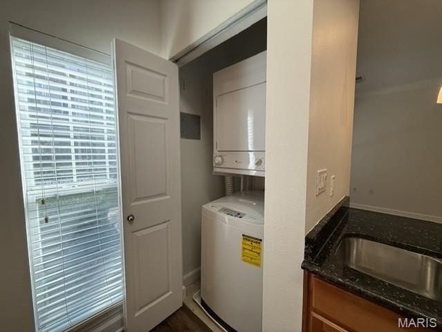 2632 McKnight Crossing Court, Rock Hill, MO 63124