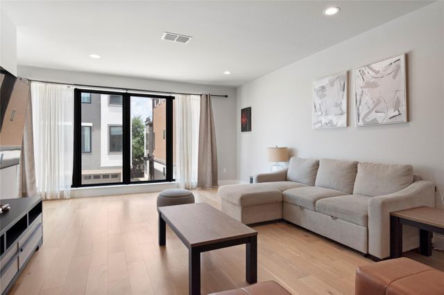 13309 Morris RD 62, Austin, TX 78729