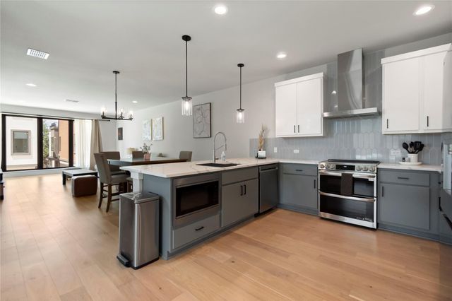 13309 Morris RD 62, Austin, TX 78729