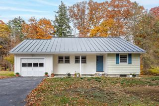264 Briar Hill Road, Hopkinton, NH 03229