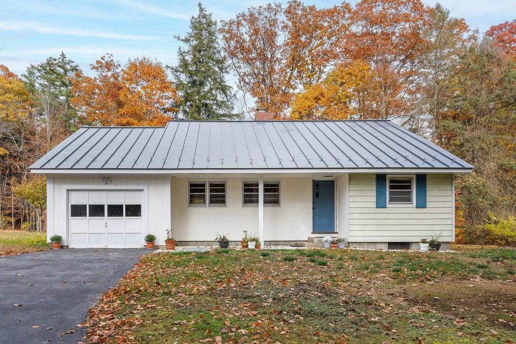 264 Briar Hill Road, Hopkinton, NH 03229