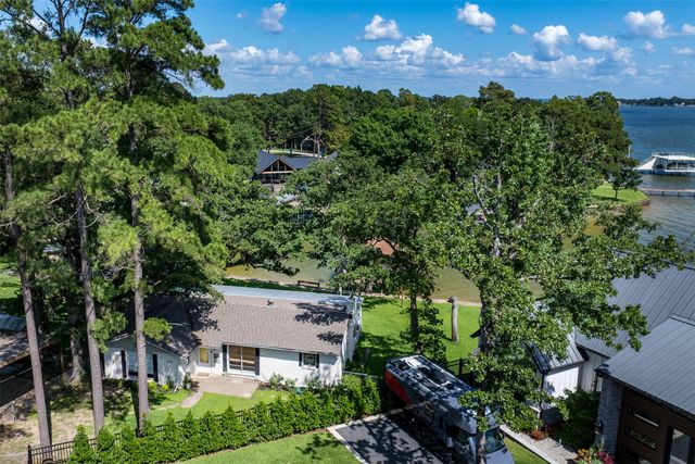 1725 Oak Shore Drive, Tool, TX 75143