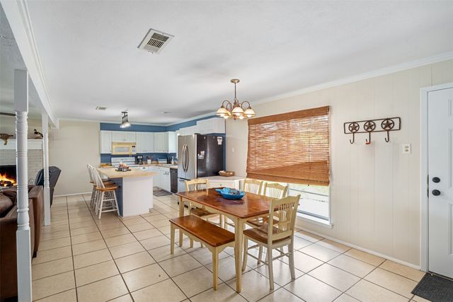 1725 Oak Shore Drive, Tool, TX 75143