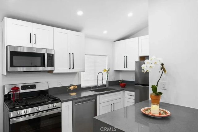 274 Cliff Drive 6, Laguna Beach, CA 92651