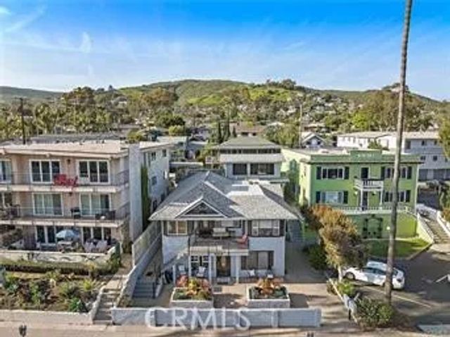 274 Cliff Drive 6, Laguna Beach, CA 92651