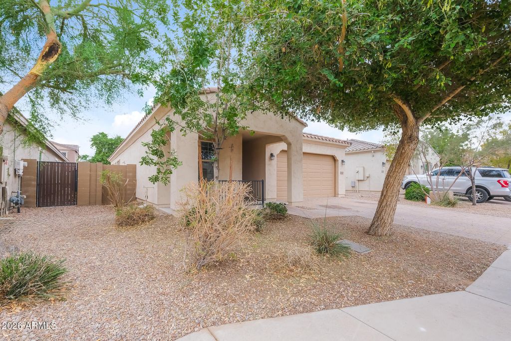 20229 W SHERMAN Street, Buckeye, AZ 85326 — photo 2